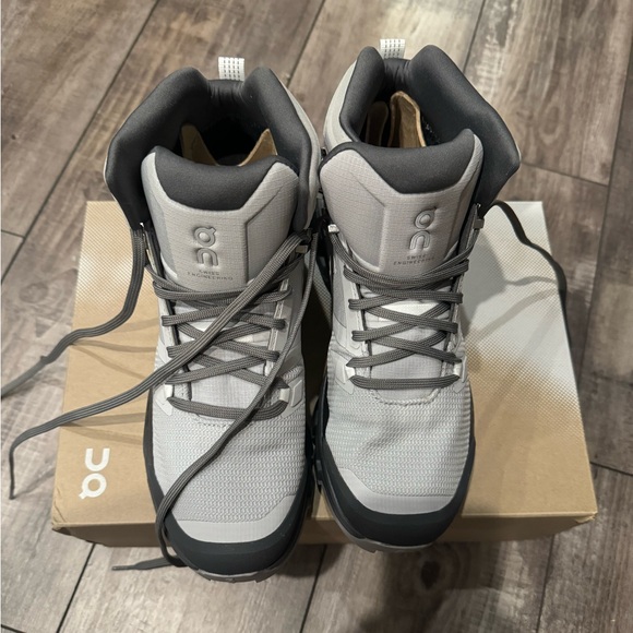 ON Running Cloudrock Waterproof Women’s Shoes - Glacier/Eclipse - Picture 2 of 5